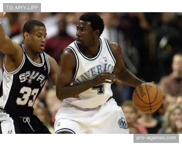 迈克尔·芬利后期得分爆发拉开空间提升球队进攻效率